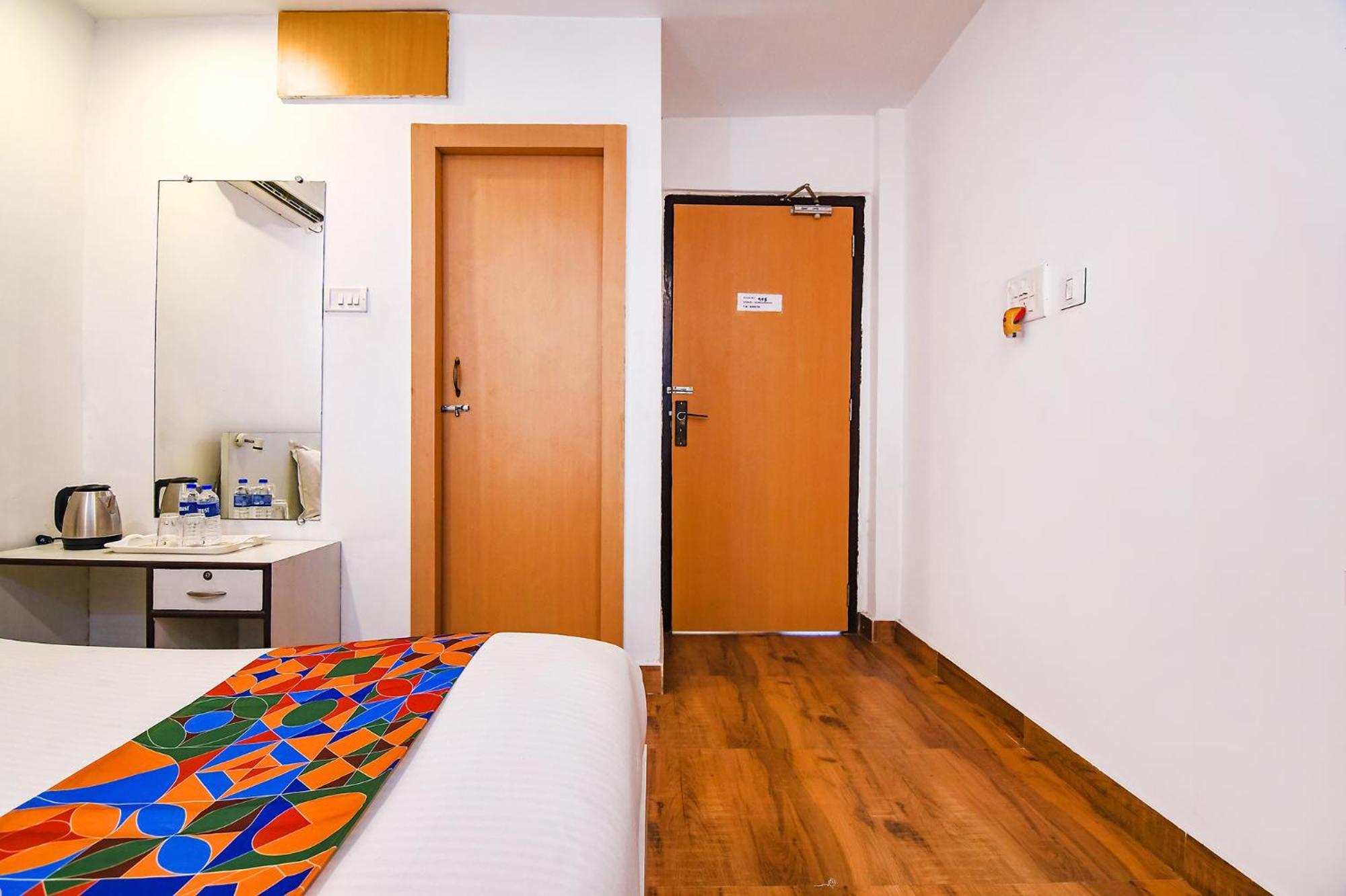 Fabhotel Globe Express - Nr Ruby Hospital Kalkuta Zewnętrze zdjęcie